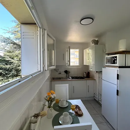 Appartement Spacieux Et Lumineux - Proche Centre